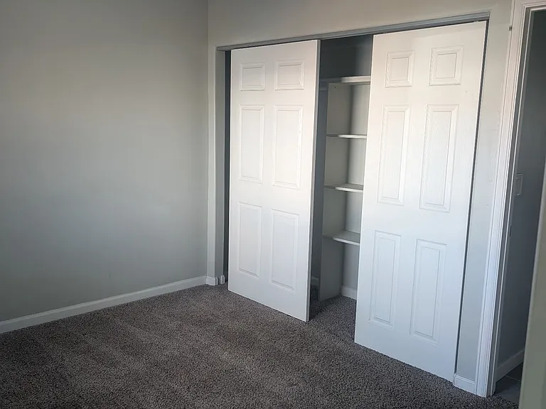440 N Sheridan Blvd — Photo 5