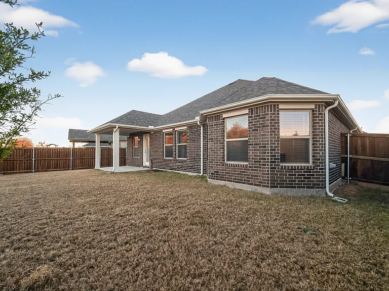 2704 Rambling Rd — Photo 42