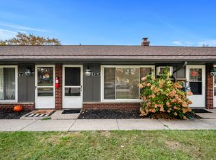 4125 Kent Rd, Royal Oak, MI 48073