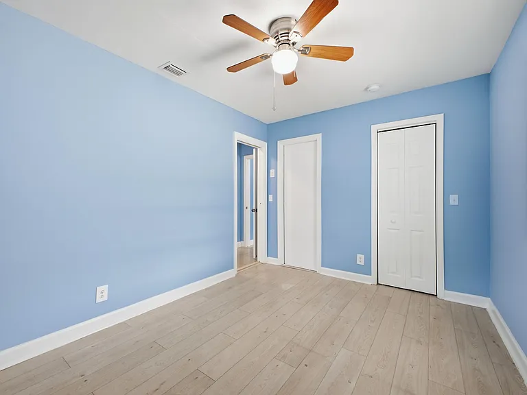 370 Orange Way — Photo 21