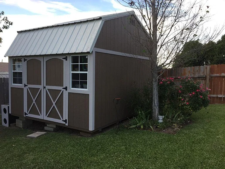 Storage shed 10 X 14