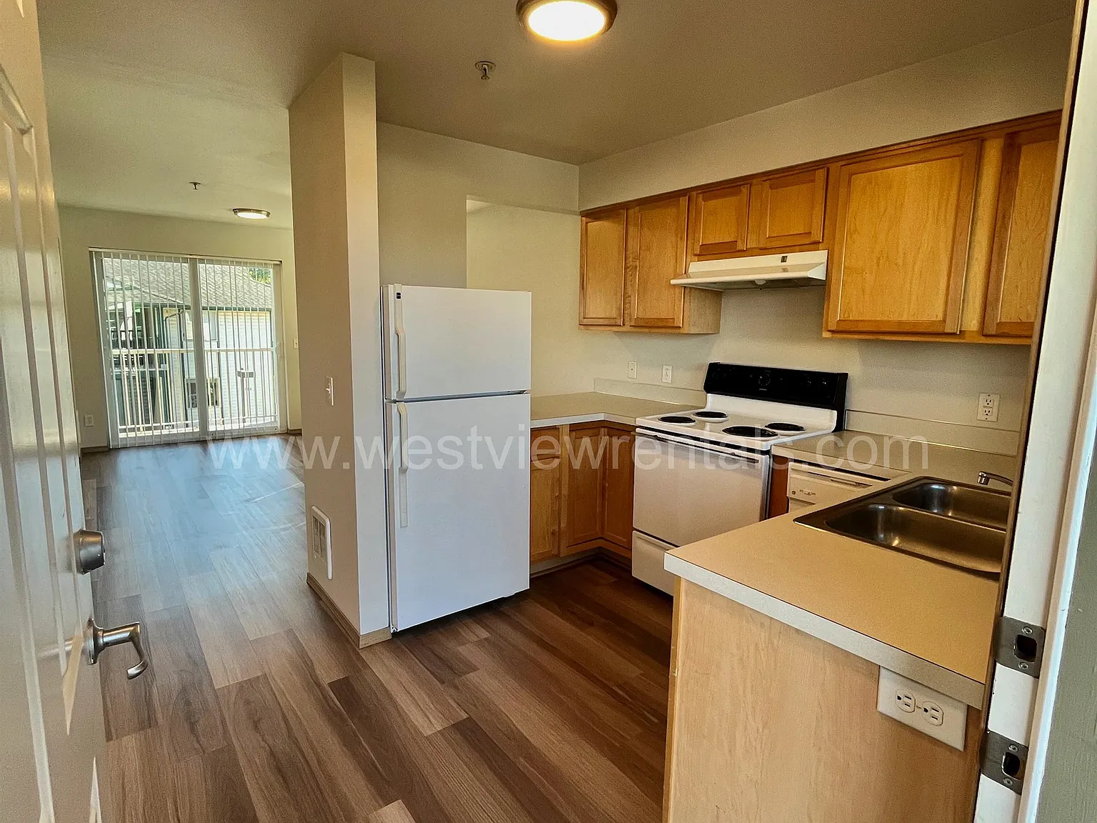 135 & 139 Prince Ave Benjamin Court - 139PR - 305 — Photo 2