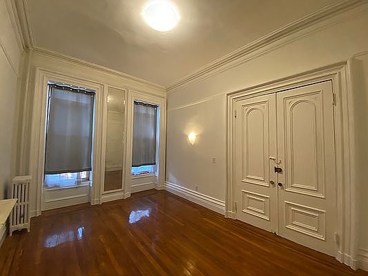 2nd image of 31 W 130th St #3
