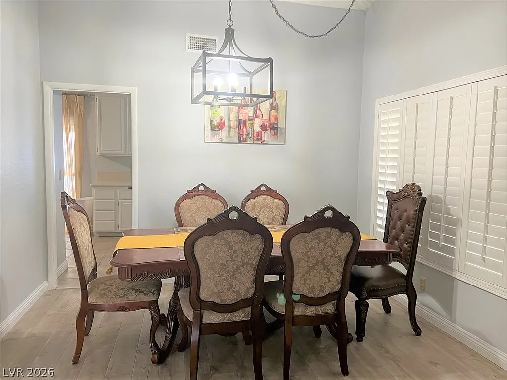 4 bed, 3.0 bath, 1771 sqft, $3,300 — Photo 4