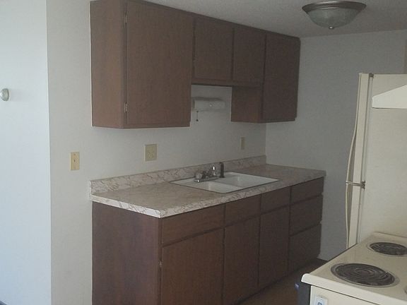 3rd image of 2315 Sears Ct APT 5