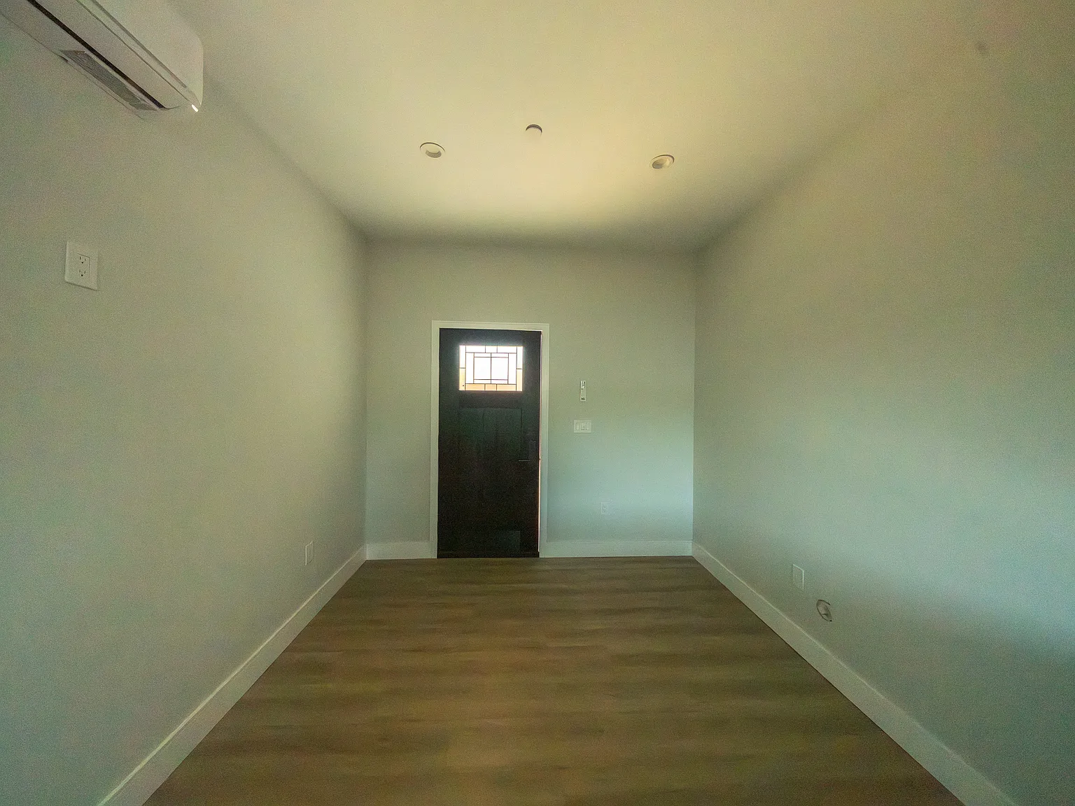 1 bed, 500 sqft, $1,999 — Photo 4