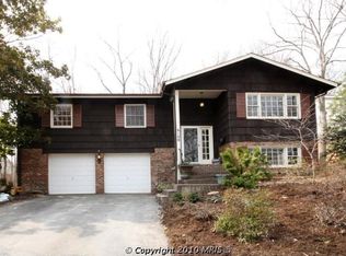 6108 Roxbury Ave, Springfield, VA 22152