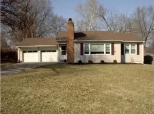 10104 E 68th Ter, Raytown, MO 64133