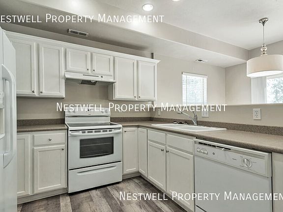 3rd image of 7707 S Yellowwood Ln