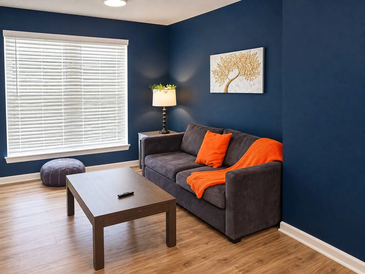 2 bed, 2.0 bath, 1140 sqft, $2,323 — Photo 1