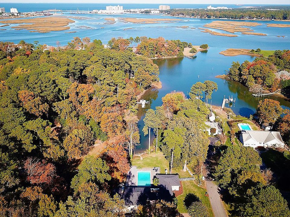 1st image of 3756 Little Neck Pt