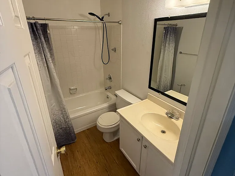 3245 S Lamar St — Photo 11