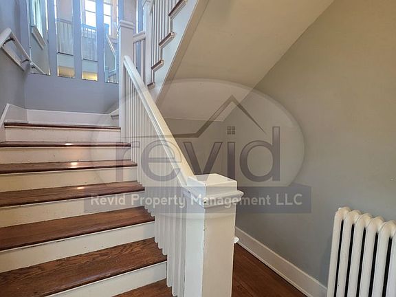 3rd image of 29 N Cox St #29