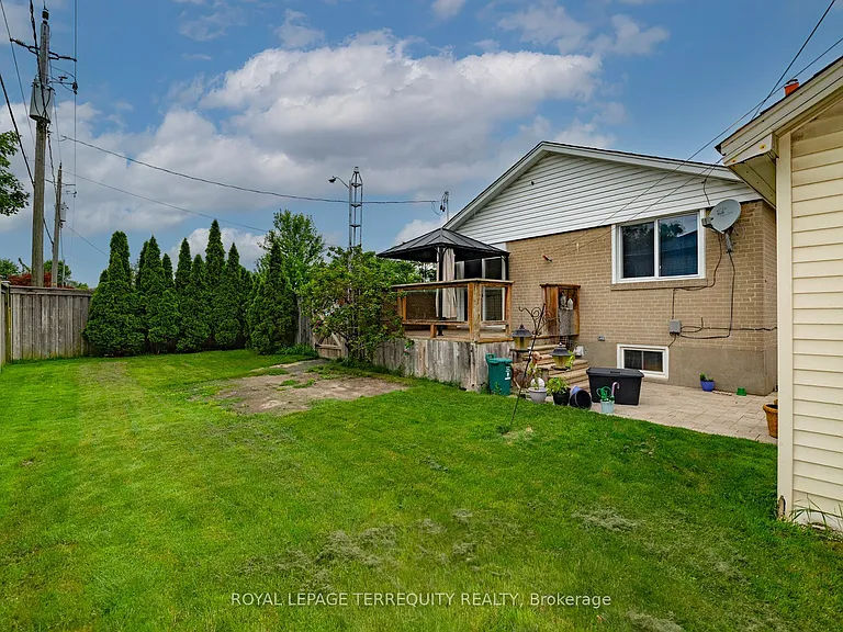 87 Emperor St — Photo 15