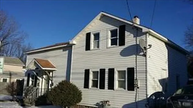420 Wolf St photo 1