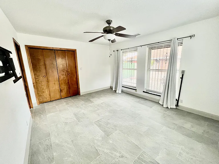 1528 Camino Cerrito SE — Photo 42