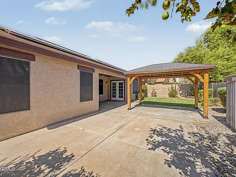 25537 W Forest Grove Ave — Photo 33