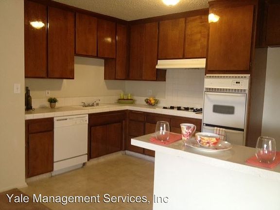 3rd image of 14701 Rayen St APT 310