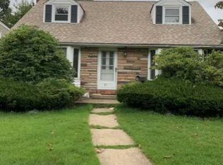 91 Aylwood Dr, East Meadow, NY 11554