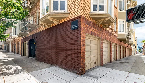 2975 Van Ness Avenue Photo 1
