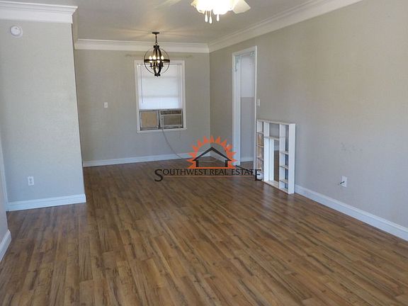 3rd image of 309 W 11th St