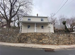 53 Fox Island Rd, Pt Chester, NY 10573