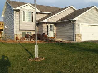 161 8th St S, Winsted, MN 55395