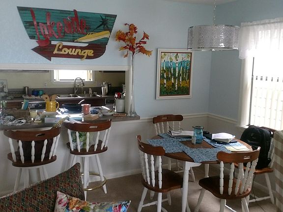 3rd image of 250 Grand Isle Dr