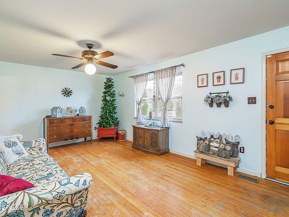 5th image of 6609 Langston Dr