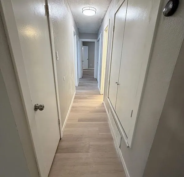 7501 April Ln — Photo 8