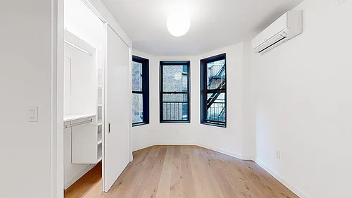 93 Hicks St Photo 1