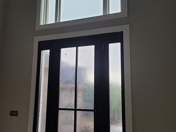 3rd image of 2910 Battlecrest Dr