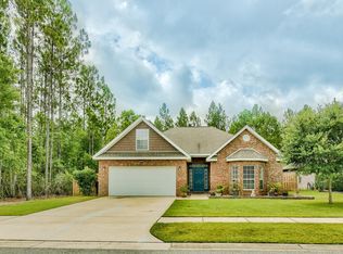 678 Symphony Way, Freeport, FL 32439