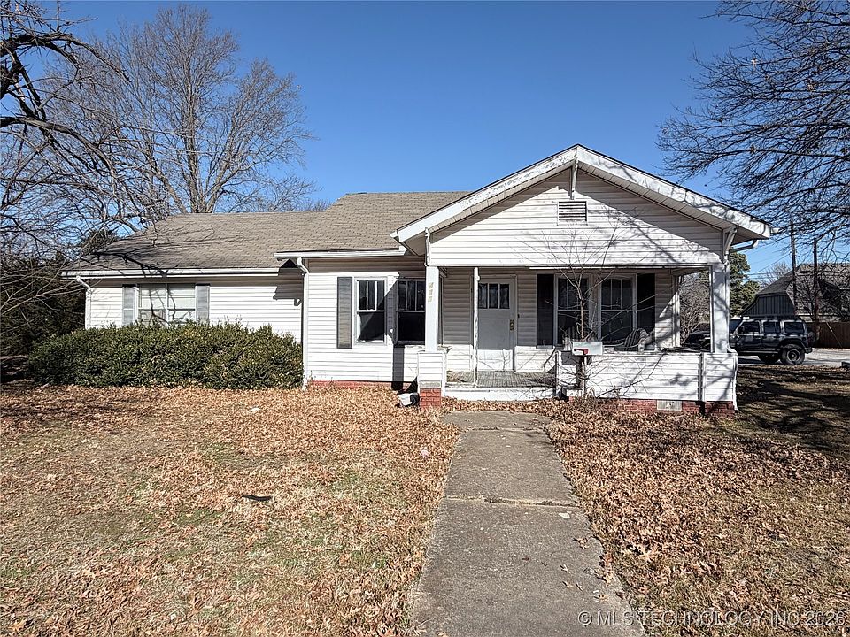1st image of 443 E Pine St