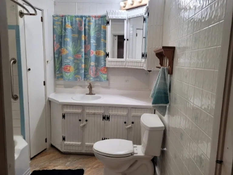 1121 Elm St — Photo 14