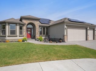 2207 Copperleaf St, Richland, WA 99354