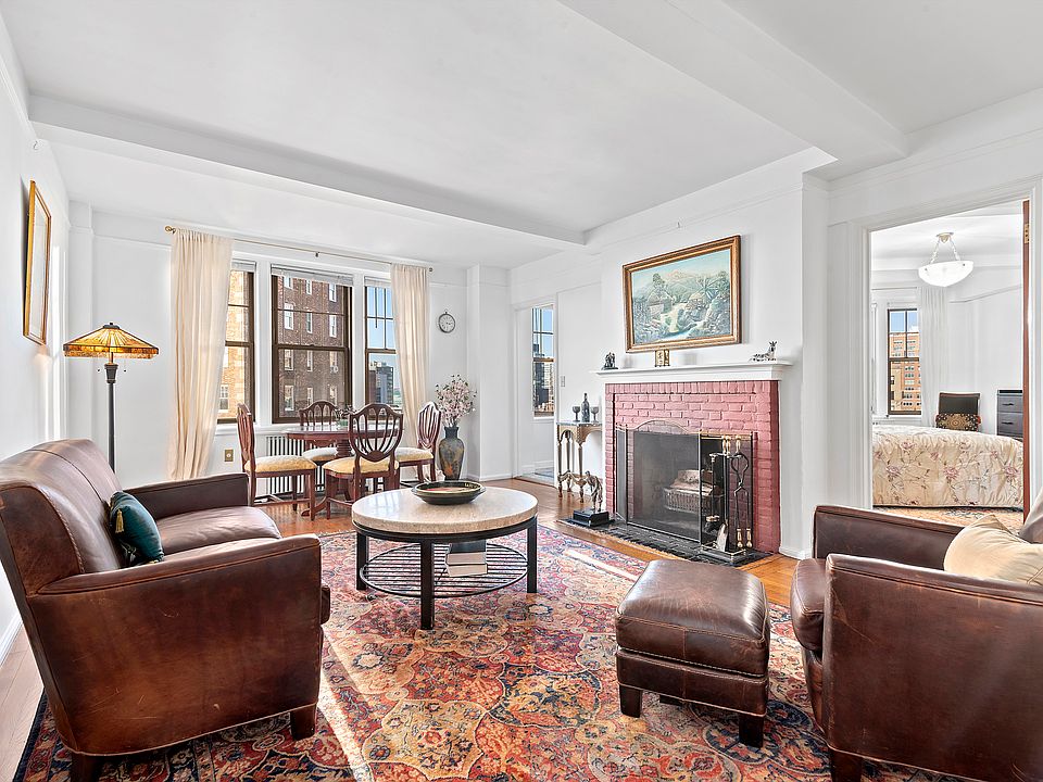 1st image of 302 W 12th St APT 12C