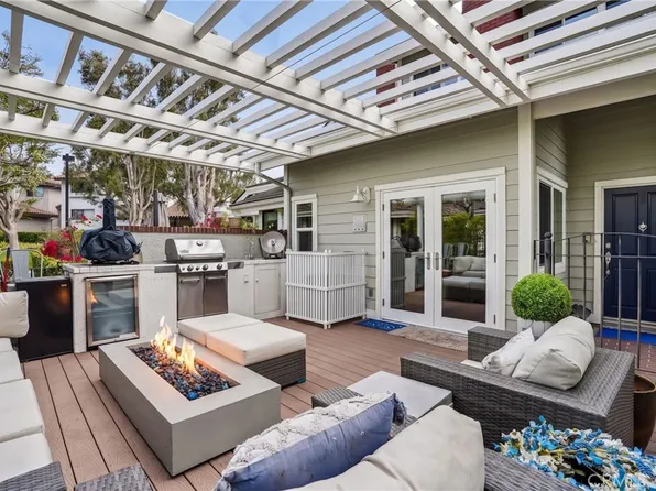 27 Tiburon Ct, Manhattan Beach, CA 90266