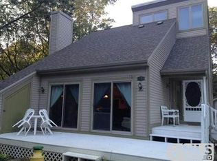 1348 Crestbrook Ave, Norton Shores, MI