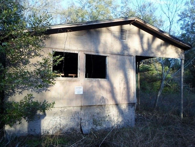 1st image of 64 Queen Ethel Ln