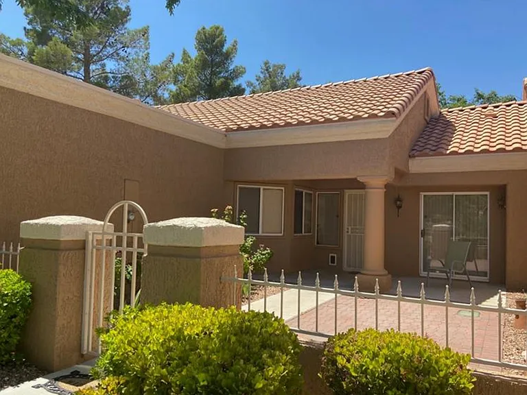 2741 Sungold Dr — Photo 2