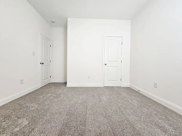 283 Crowville St — Photo 30
