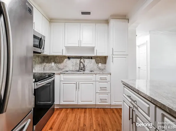 5631 Polk St, Hollywood, FL 33021