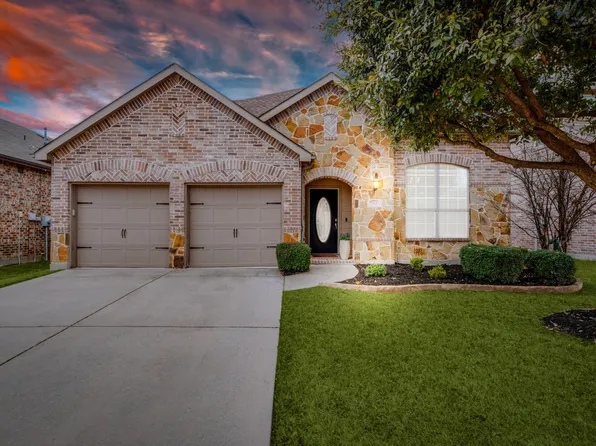 604 Hummingbird Dr, Little Elm, TX 75068
