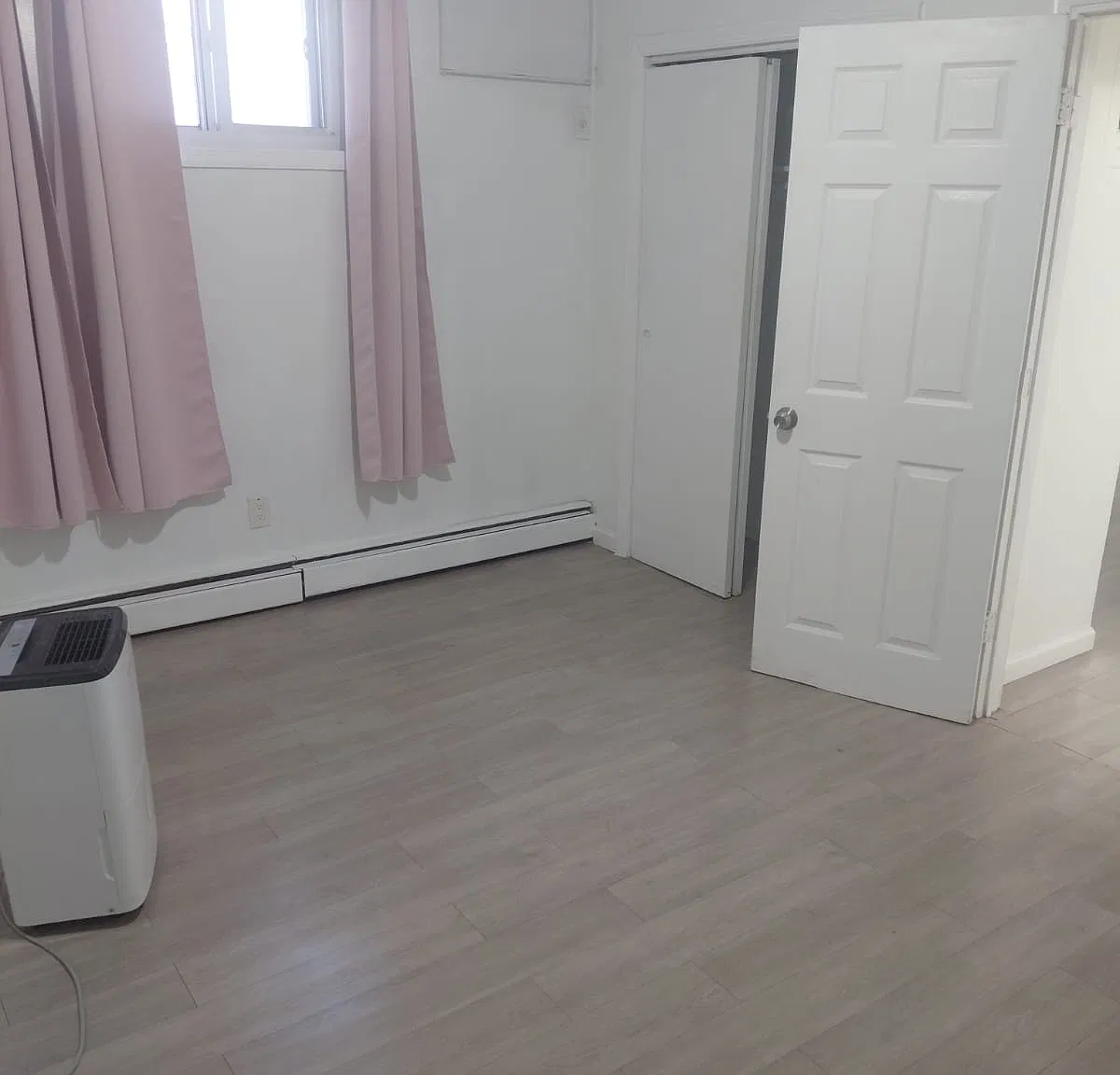 1 bed, $2,300 — Photo 3