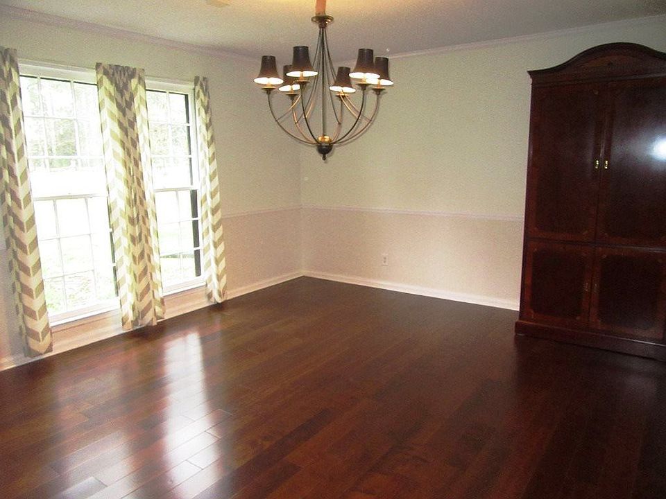 2nd image of 2105 Burningtree Dr SE