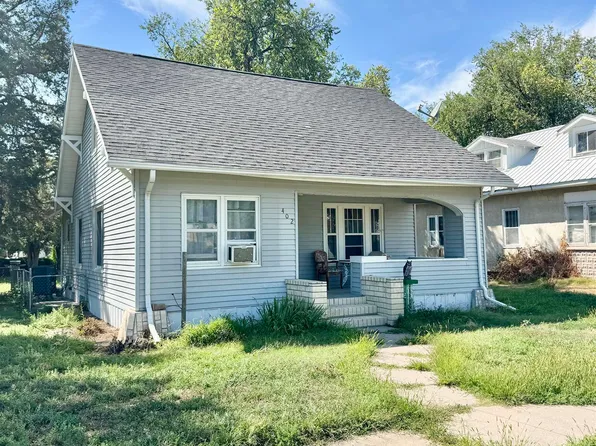 402 Bayard St, Stratton, NE 69043