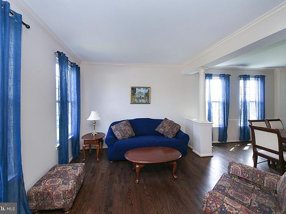 3rd image of 22 Nutmeg Ct