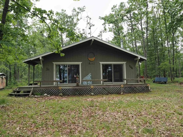 14941 Bayshore Dr, Lewiston, MI 49756