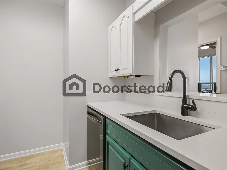 1 Towers Park Ln #1606 — Photo 10